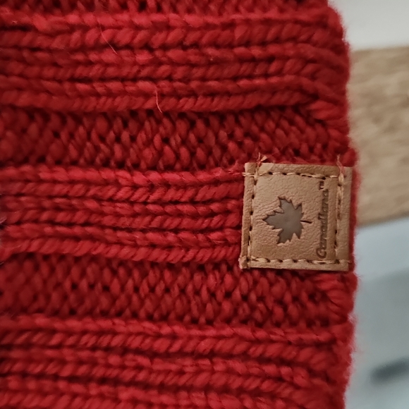 Campfire Ready 🔥 🌼HPx2 🍁 NWT Canadiana Nordic zipp Girls XL Sweater w/moose - Picture 9 of 14